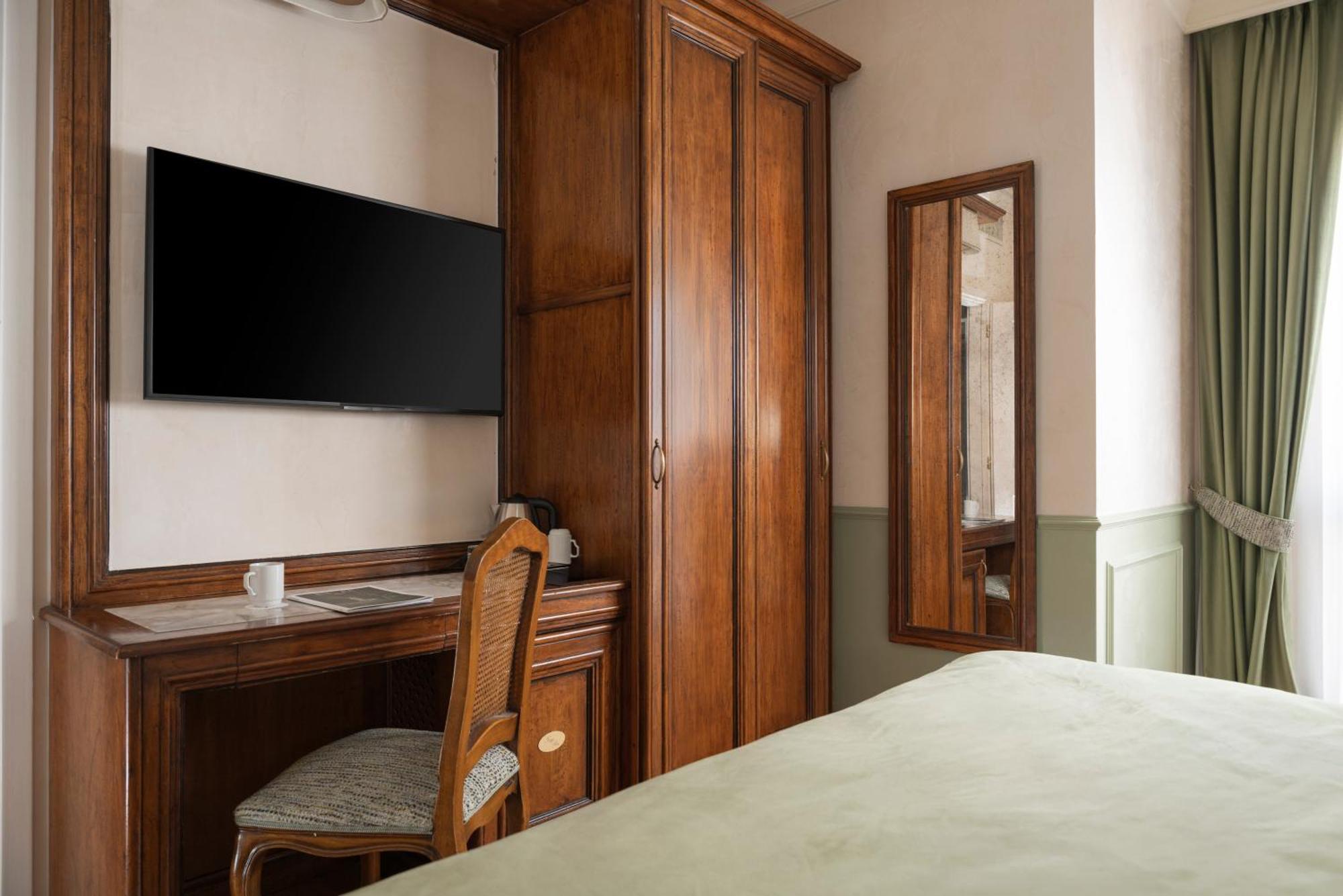 Comfort Triple Room